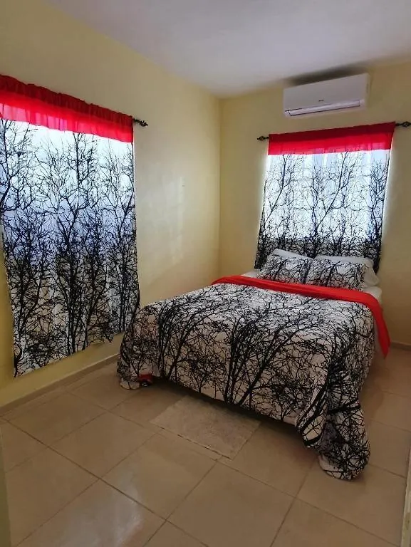 Villa En Residencial Boca Chica